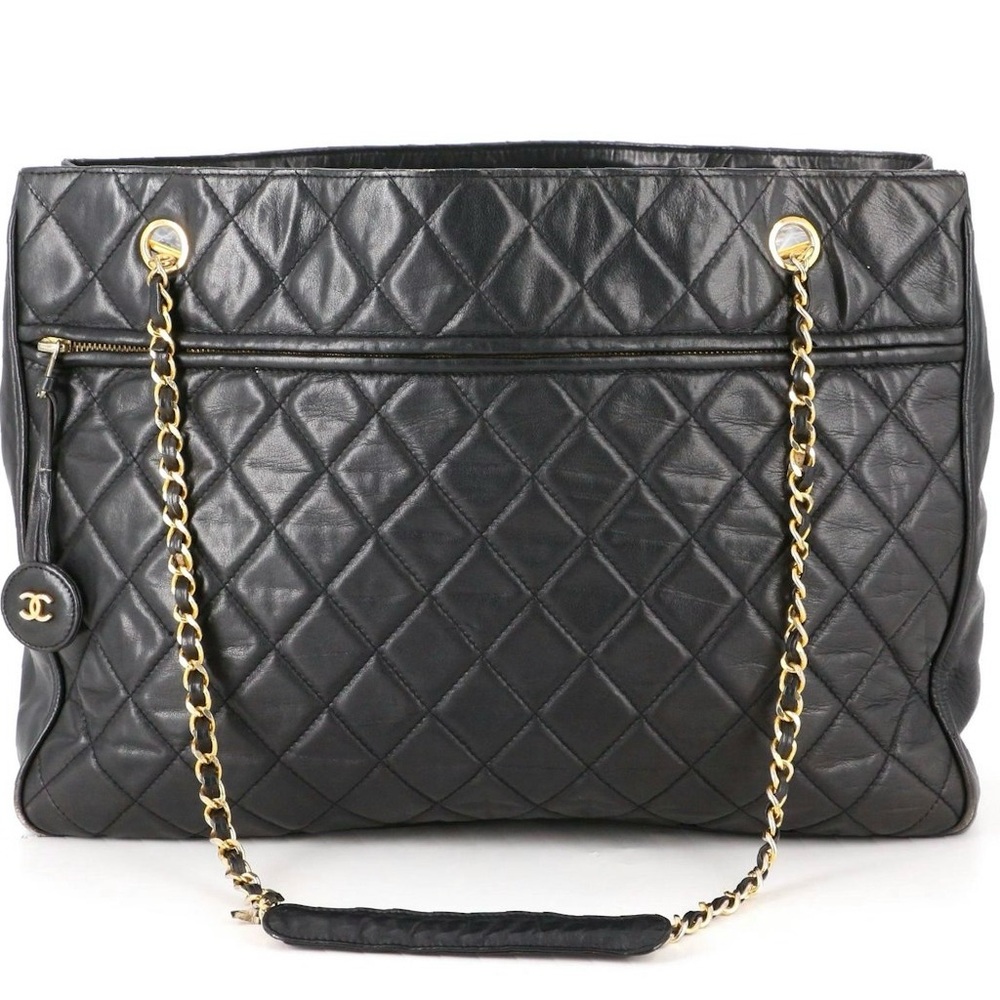 CHANEL Shoulder Black in Quilted Lambskin with Interwoven Chain Strap